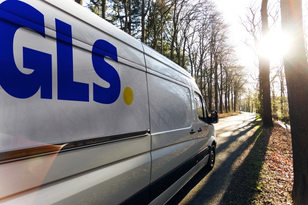 You are currently viewing GLS agrees to acquire a Canadian freight carrier to expand its reach